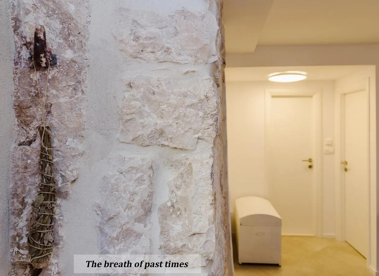 Charming Apartment Petrus **** Trogir