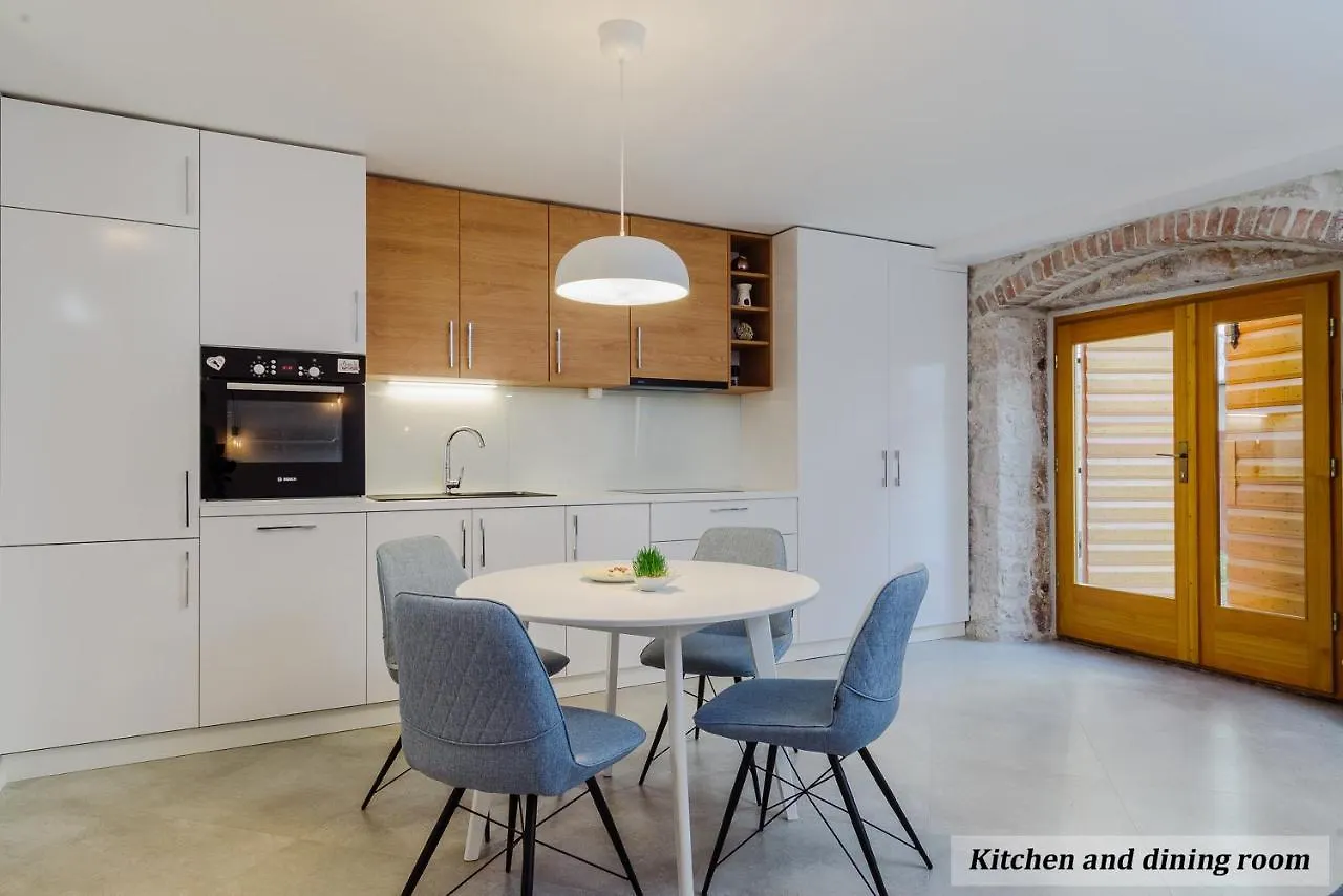 Charming Apartment Petrus **** Trogir