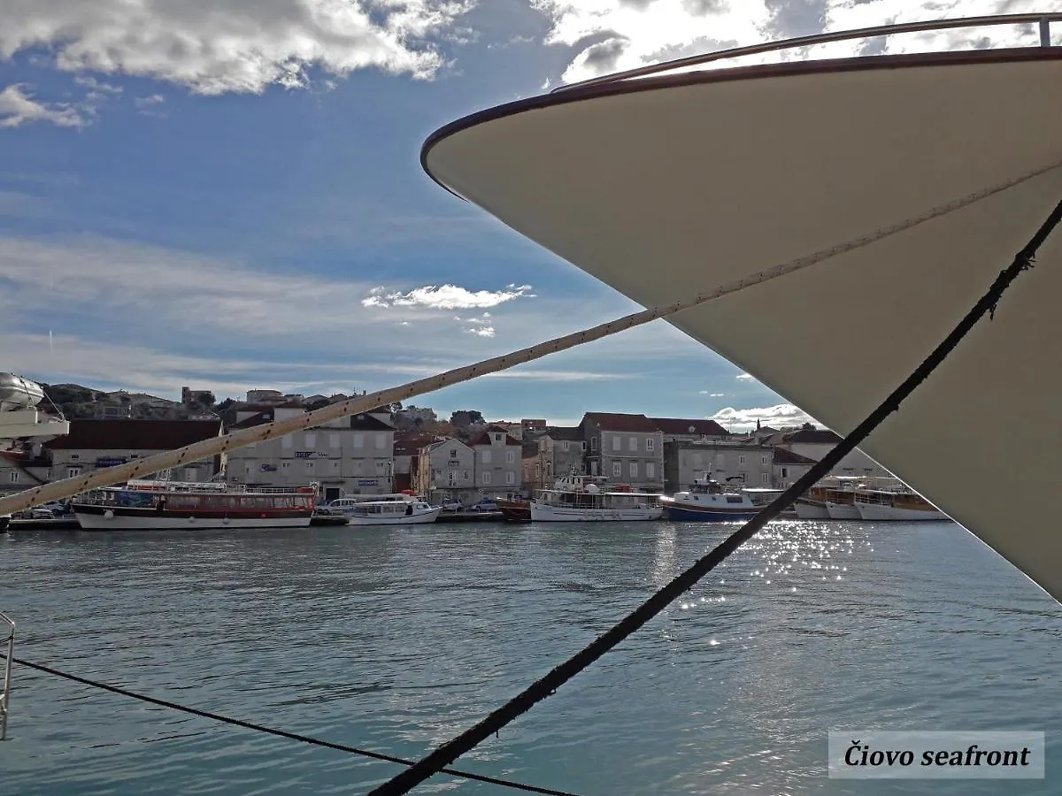 Charming Apartment Petrus **** Trogir Chorvatsko