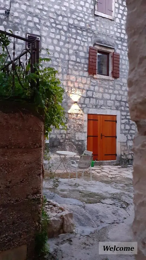 Charming Apartment Petrus **** Trogir